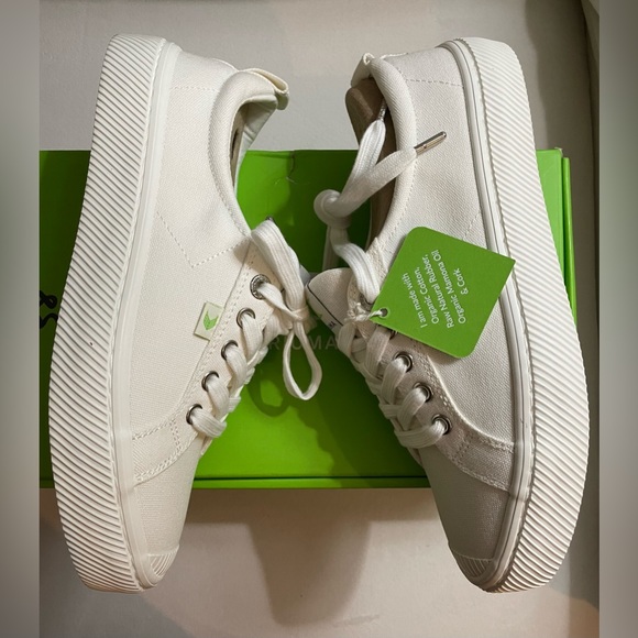 NIB Cariuma Off White Canvas OCA Low Size 6.5 Women’s - Picture 13 of 15
